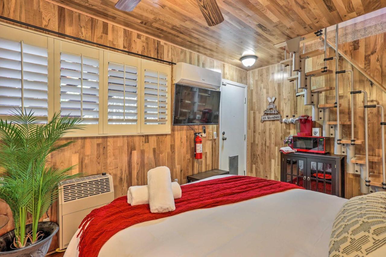 Boho Crestline Cabin, 1 Mile To Lake Gregory! Exterior photo